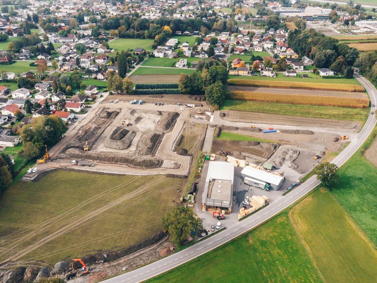 Obersicht Baufeld mit Baugrubensicherung